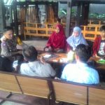 Sukseskan MRSF, Satlantas Polres Wajo Silaturahmi dengan Mahasiswa