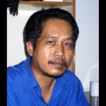 SURGA PARA KORUPTOR DI BAWAH TELAPAK KAKI CINA Oleh Miftah H. Yusufpati (Wartawan Senior) JUDUL di atas sudah pasti tidak ada kaitannya dengan ajaran agama bahwa “surga di bawah telapak kaki ibu”. Ini