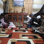 Besse Titing Andryani Melaksanakan Kegiatan Yasinan di Malam Jumat