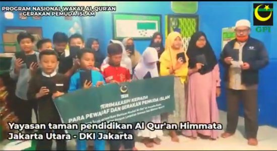 Gerakan Wakaf Al Qur'an GPI Serahkan Mushaf ke Pesantren Hingga Pelosok Nusantara