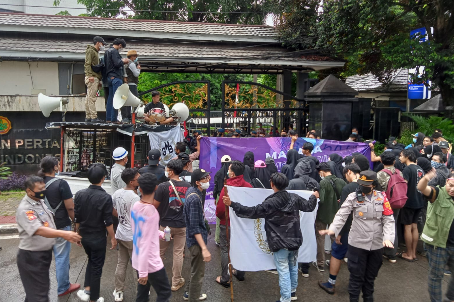 GMB Menuntut: Buatkan Regulasi Khusus Petani Milenial